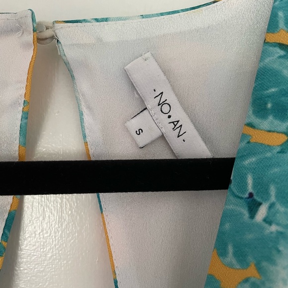 Tropical Jumpsuit from Mendocino, size S. - Picture 6 of 6